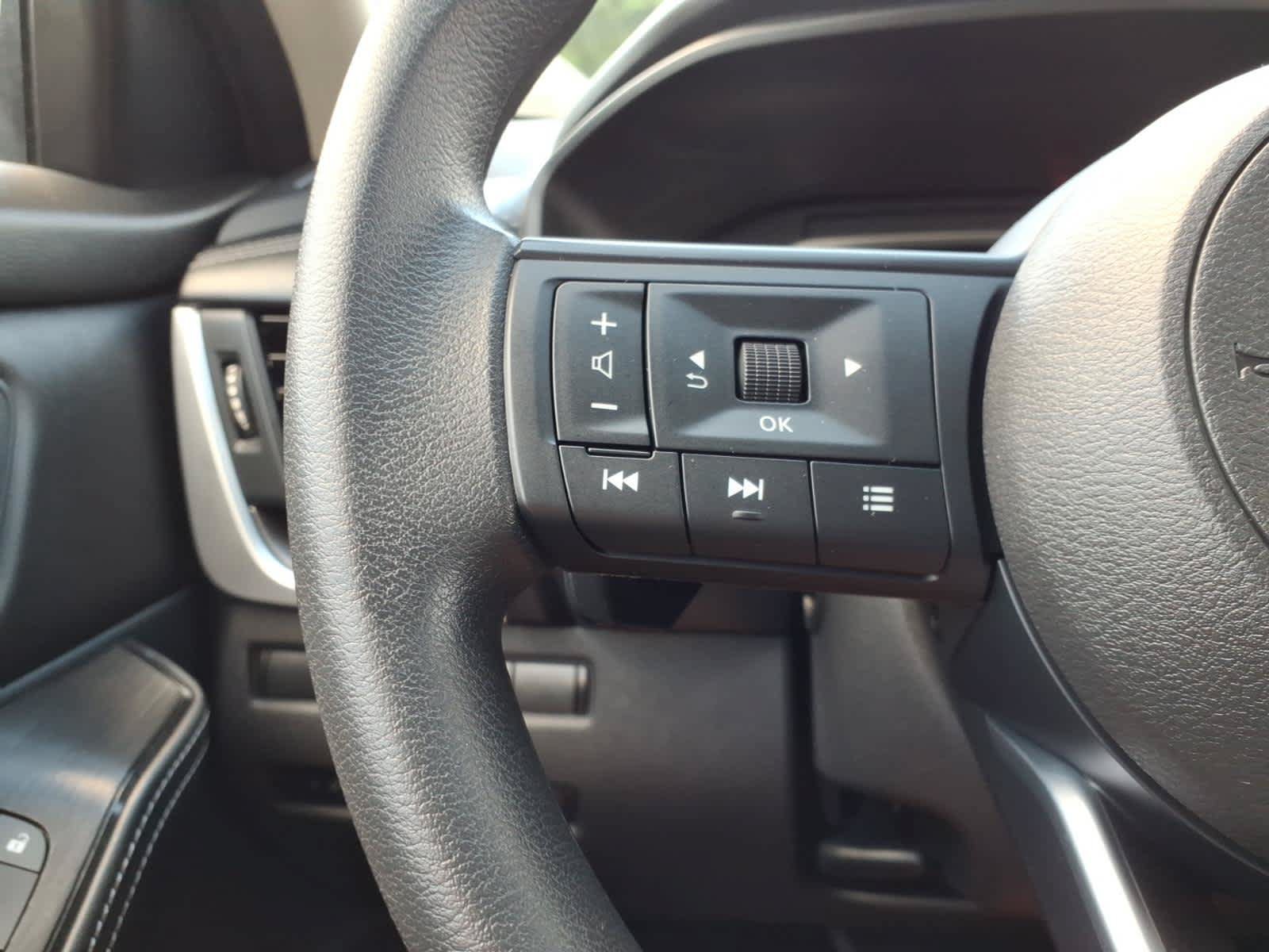 Certified 2024 Nissan Rogue SV AWD/4WD image 22