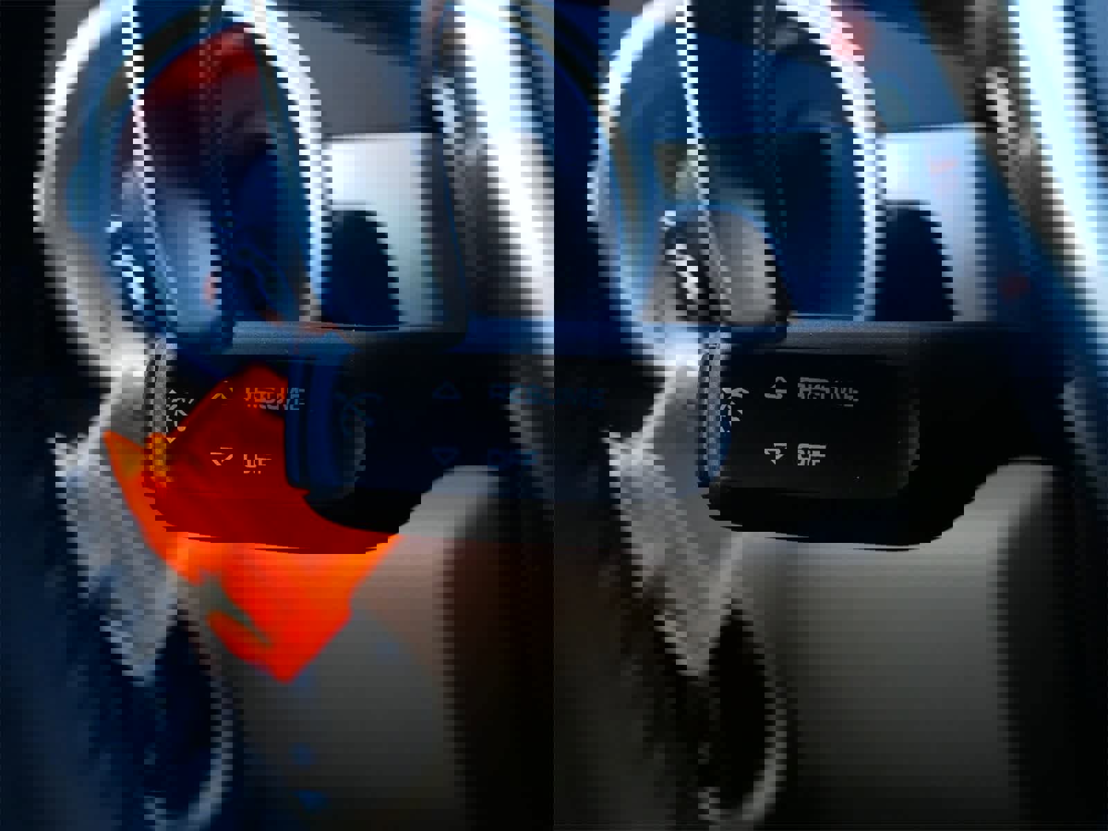 Used 2014 Porsche Cayenne Diesel Platinum Edition image 16