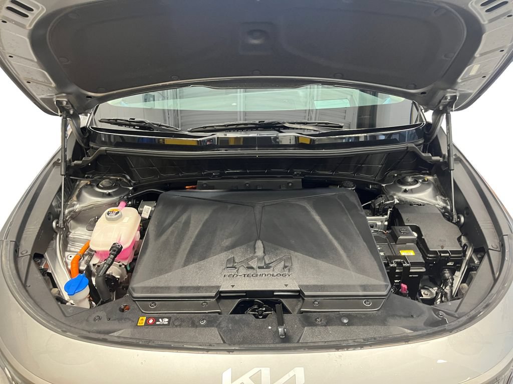 Used 2023 Kia Niro Wave w/ Wave Preserve Package FWD image 32