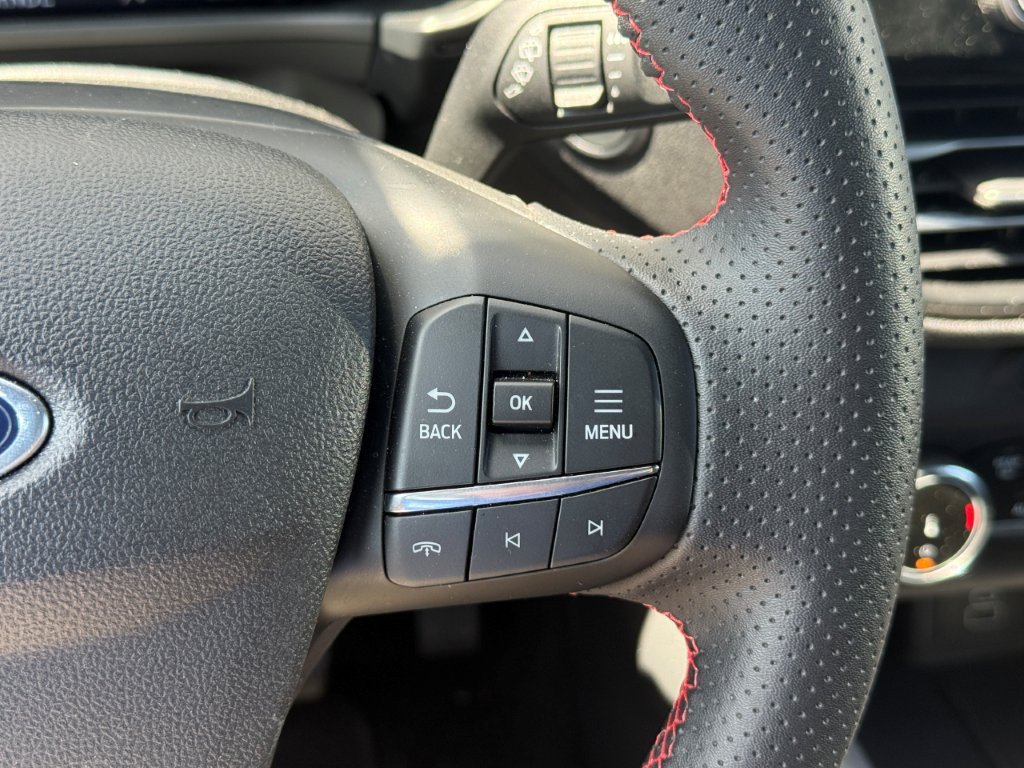 Used 2025 Ford Escape ST-Line AWD/4WD image 34