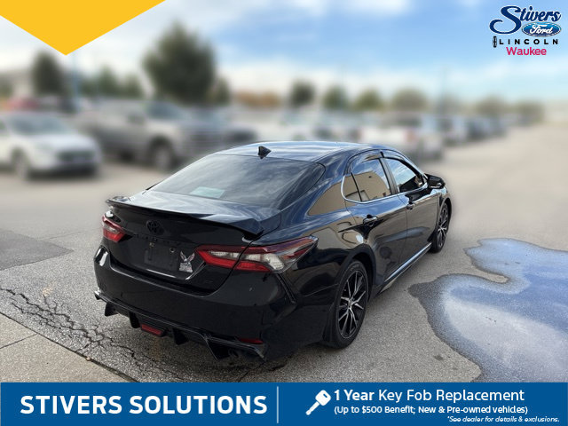 Used 2024 Toyota Camry SE FWD image 6