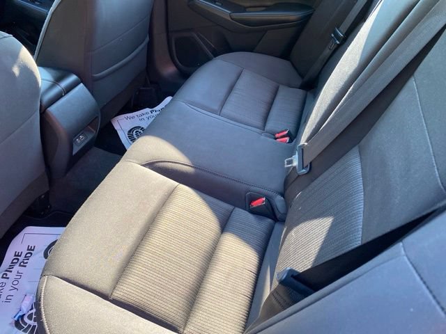 Used 2024 Nissan Altima 2.5 SV FWD image 14