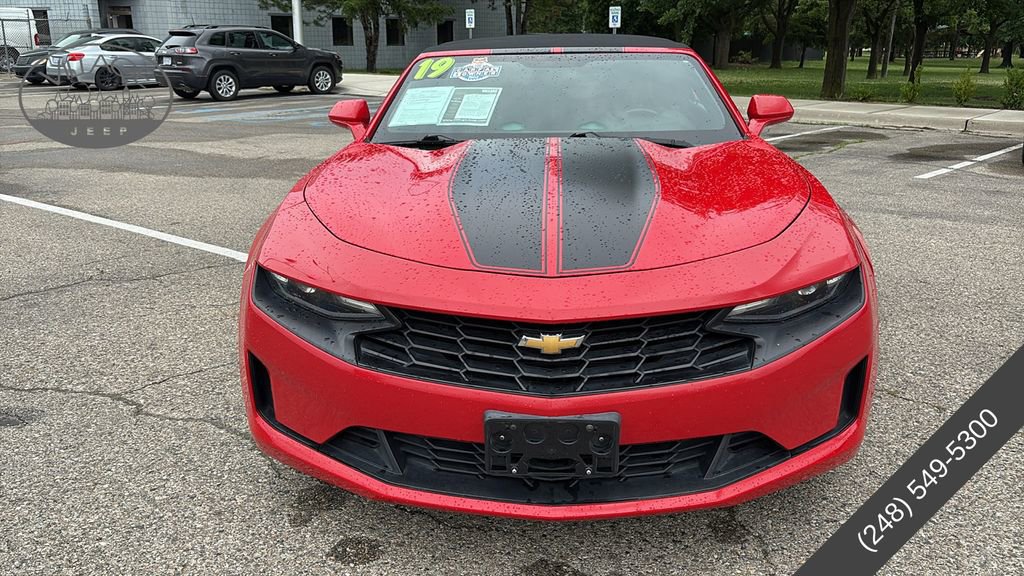Used 2019 Chevrolet Camaro LT RWD image 26