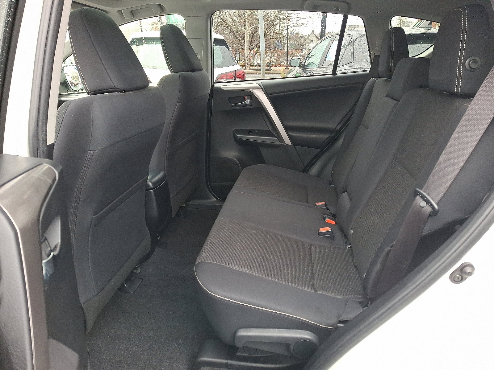 Used 2018 Toyota RAV4 XLE w/ Plus Extra Value Package image 11