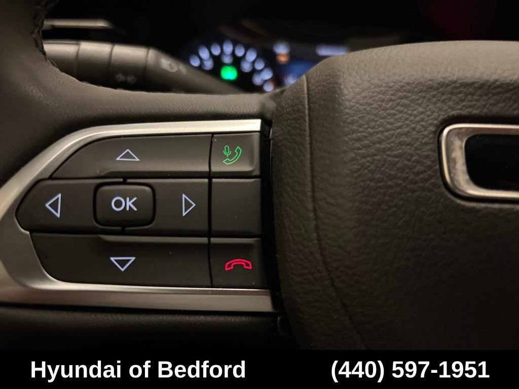 Used 2024 Jeep Compass Latitude AWD/4WD image 17