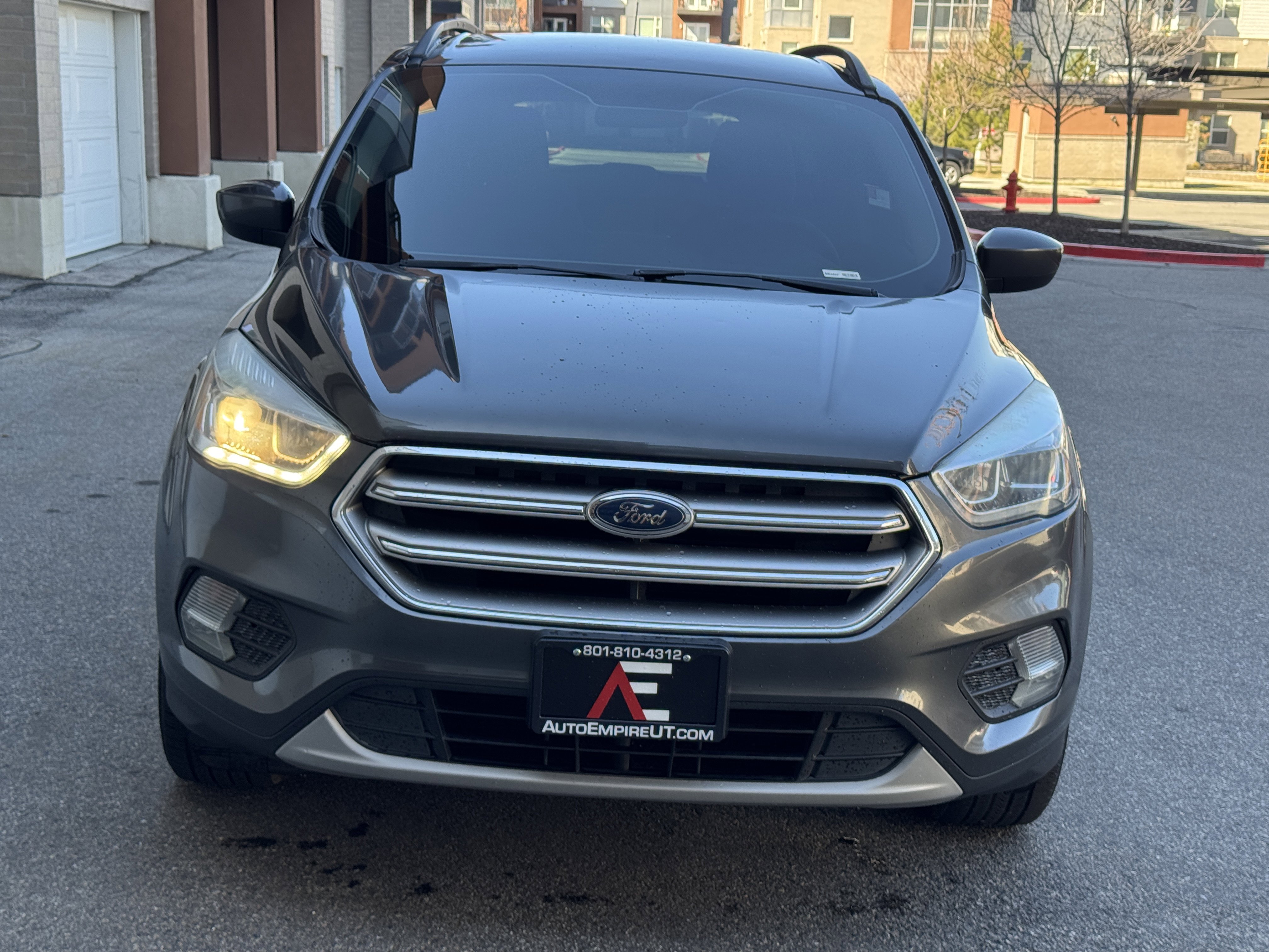 Used 2017 Ford Escape SE w/ Equipment Group 201A image 9