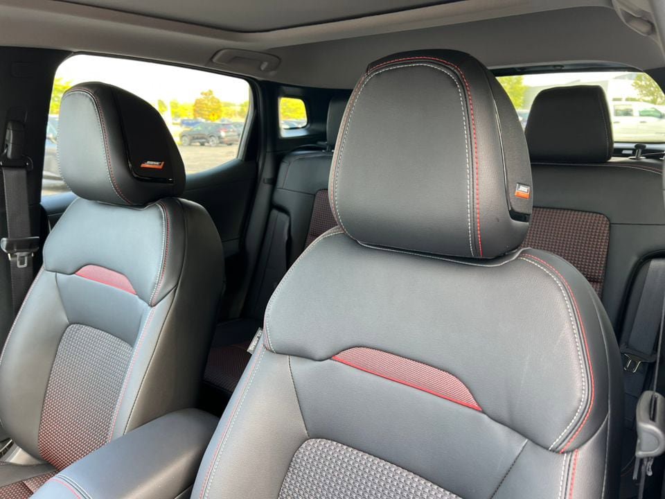 New 2026 Nissan Kicks SR w/ SR Premium Package AWD/4WD image 11