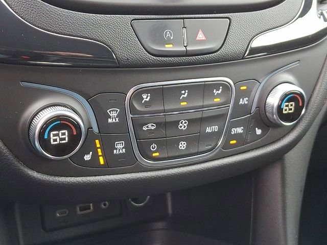 Used 2022 Chevrolet Equinox RS w/ RS Leather Package image 15