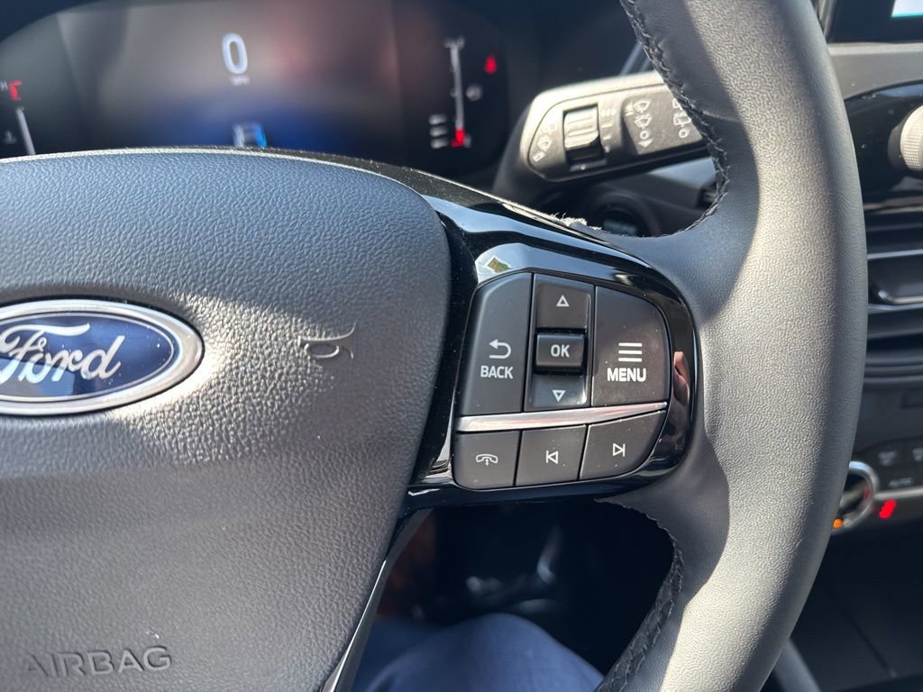 Used 2023 Ford Escape Active AWD/4WD image 12