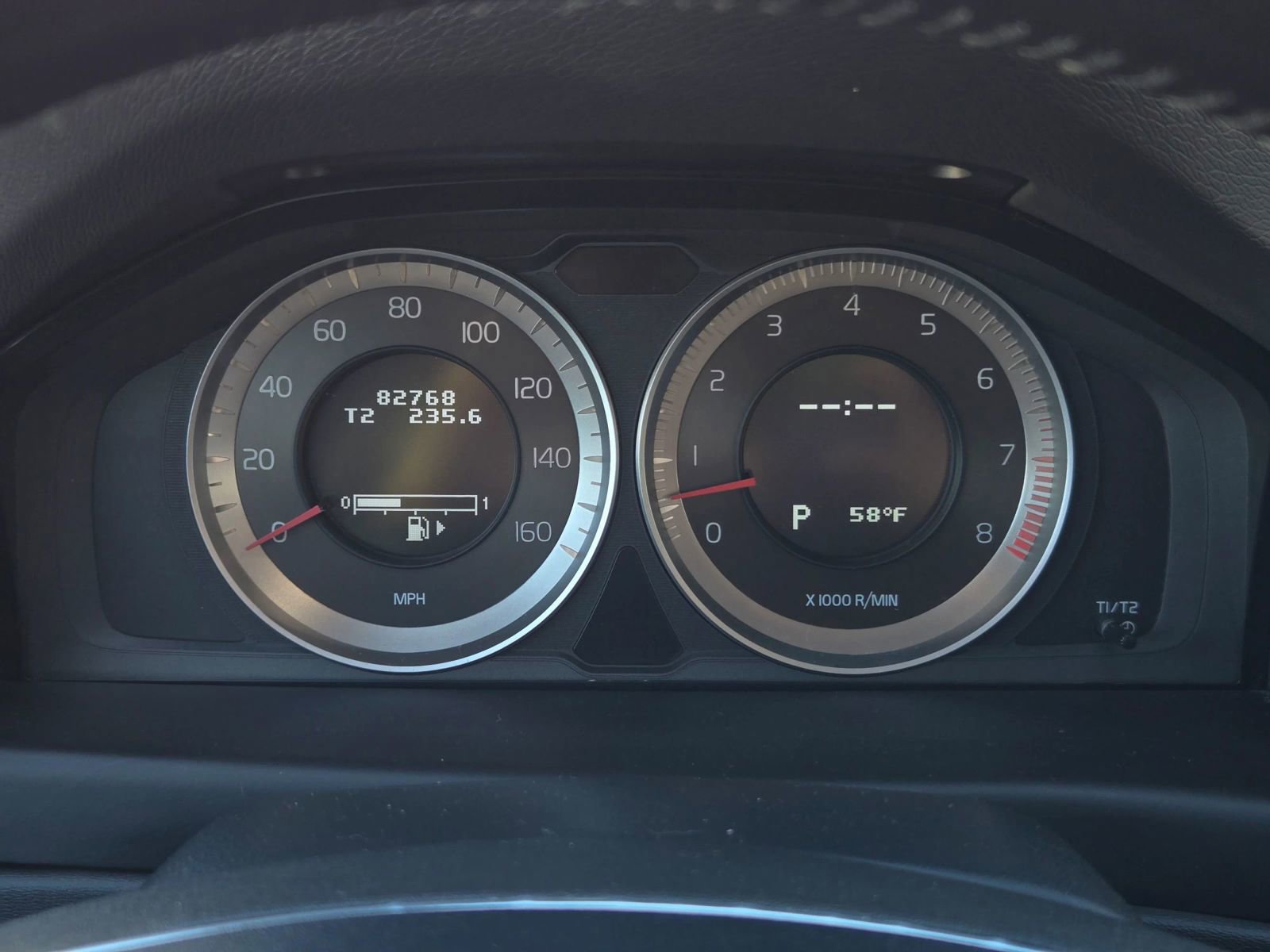 Used 2013 Volvo XC70 3.2 image 31