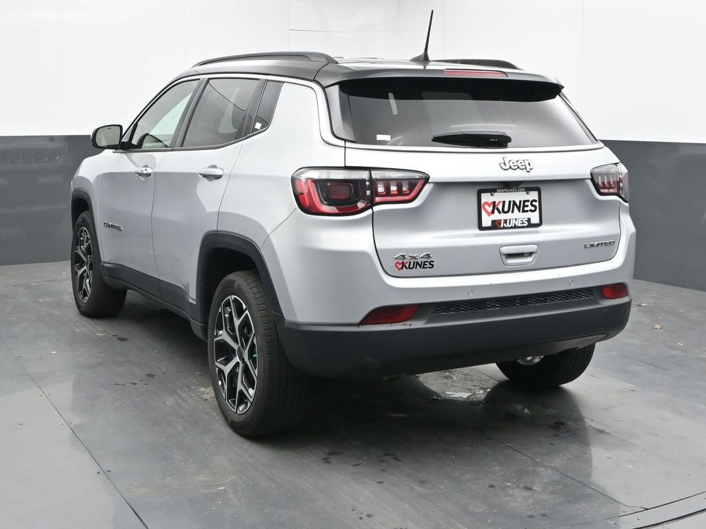 Used 2025 Jeep Compass Limited AWD/4WD image 9