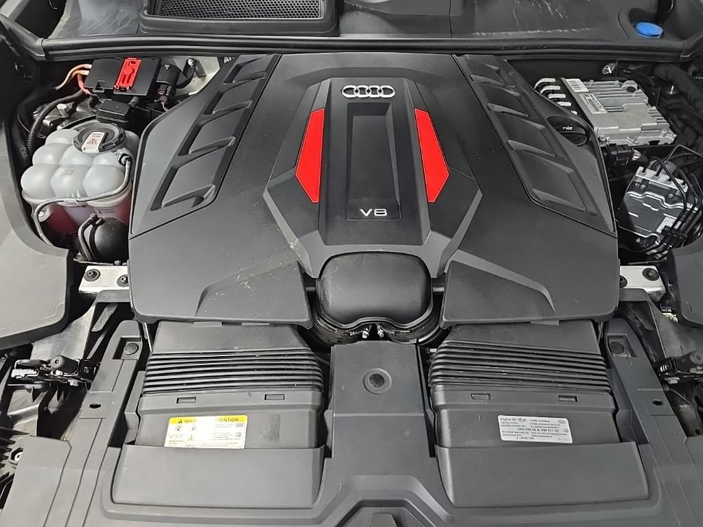 Used 2022 Audi SQ8 Prestige AWD/4WD image 13