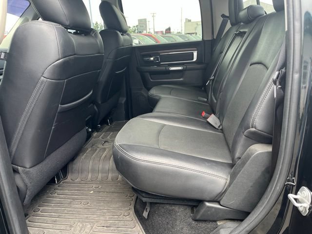 Used 2017 RAM 3500 Laramie RWD image 10
