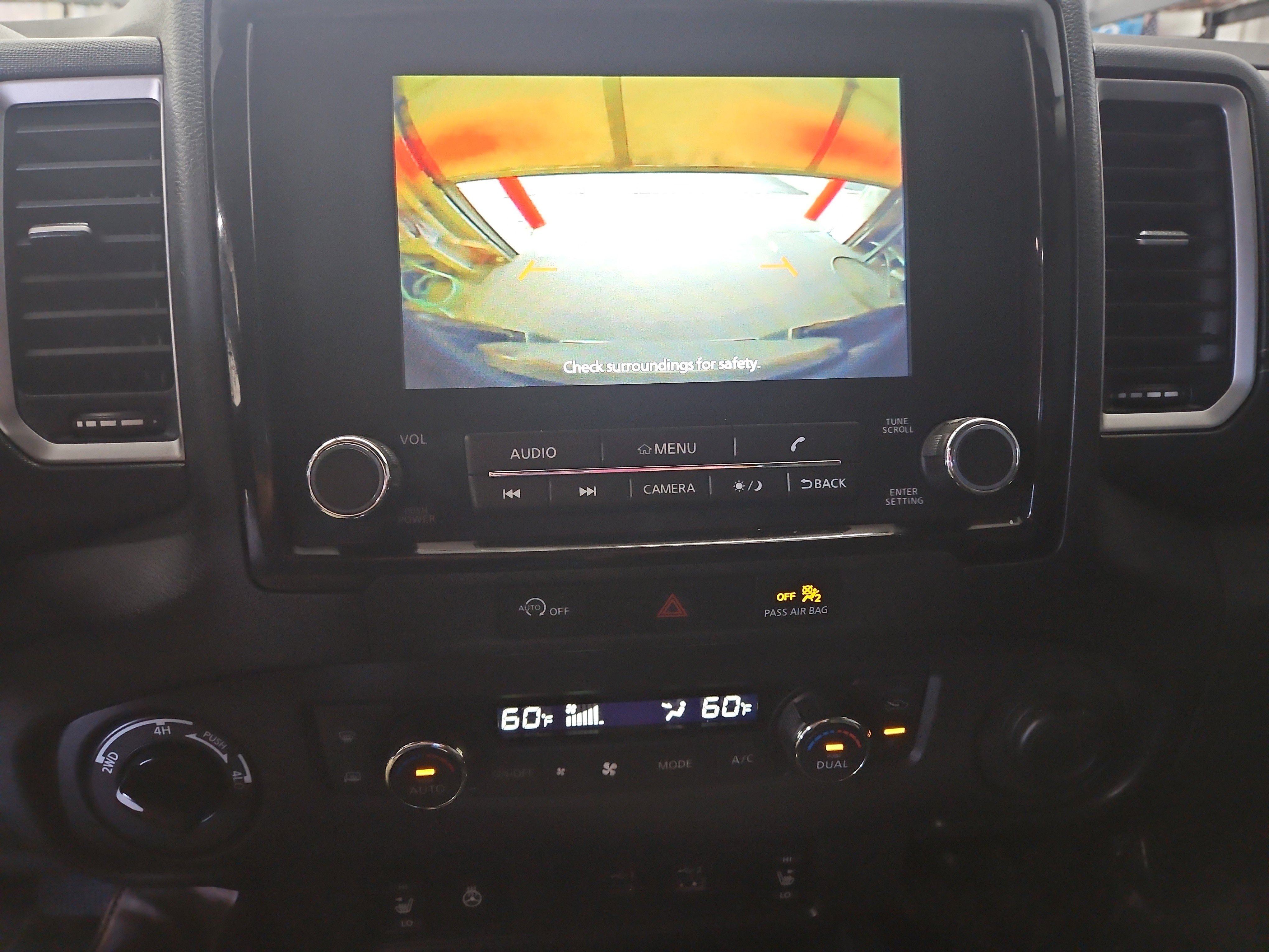 Used 2024 Nissan Frontier SL AWD/4WD image 19