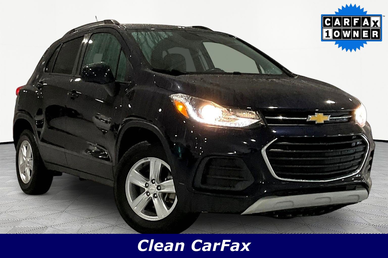 Used 2022 Chevrolet Trax LT w/ Driver Confidence Package AWD/4WD image 3