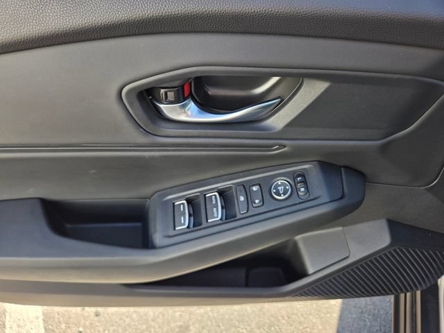 Used 2025 Honda Accord SE image 17