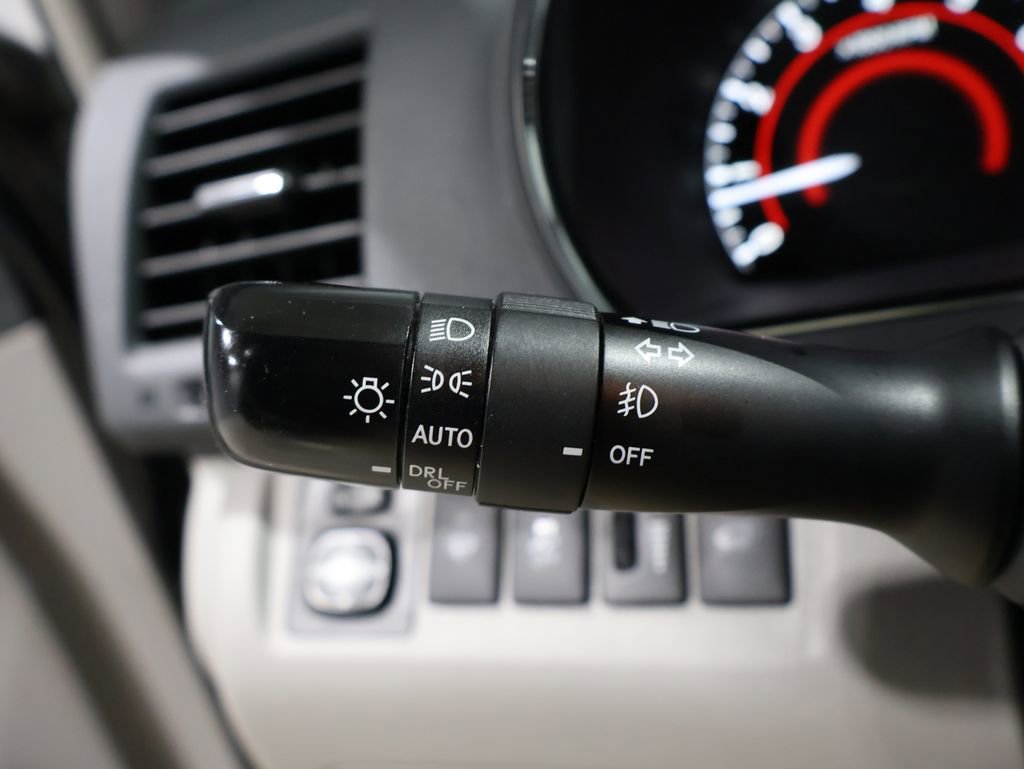 Used 2012 Toyota Highlander 4WD image 34