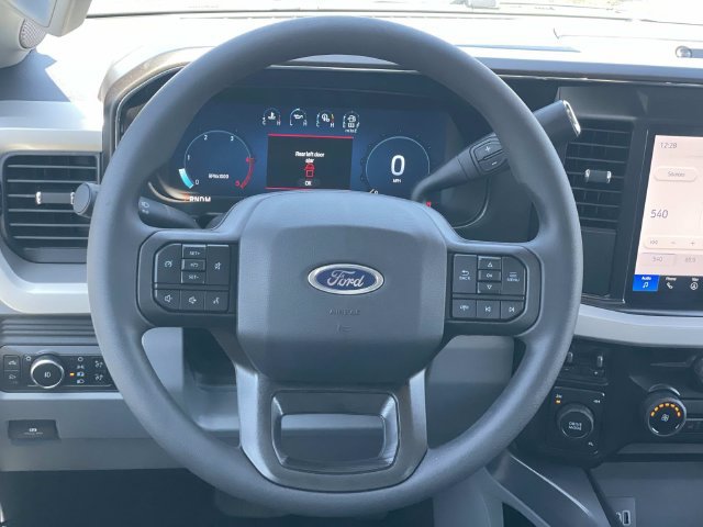 New 2026 Ford F350 XLT w/ XLT Premium Package AWD/4WD image 7