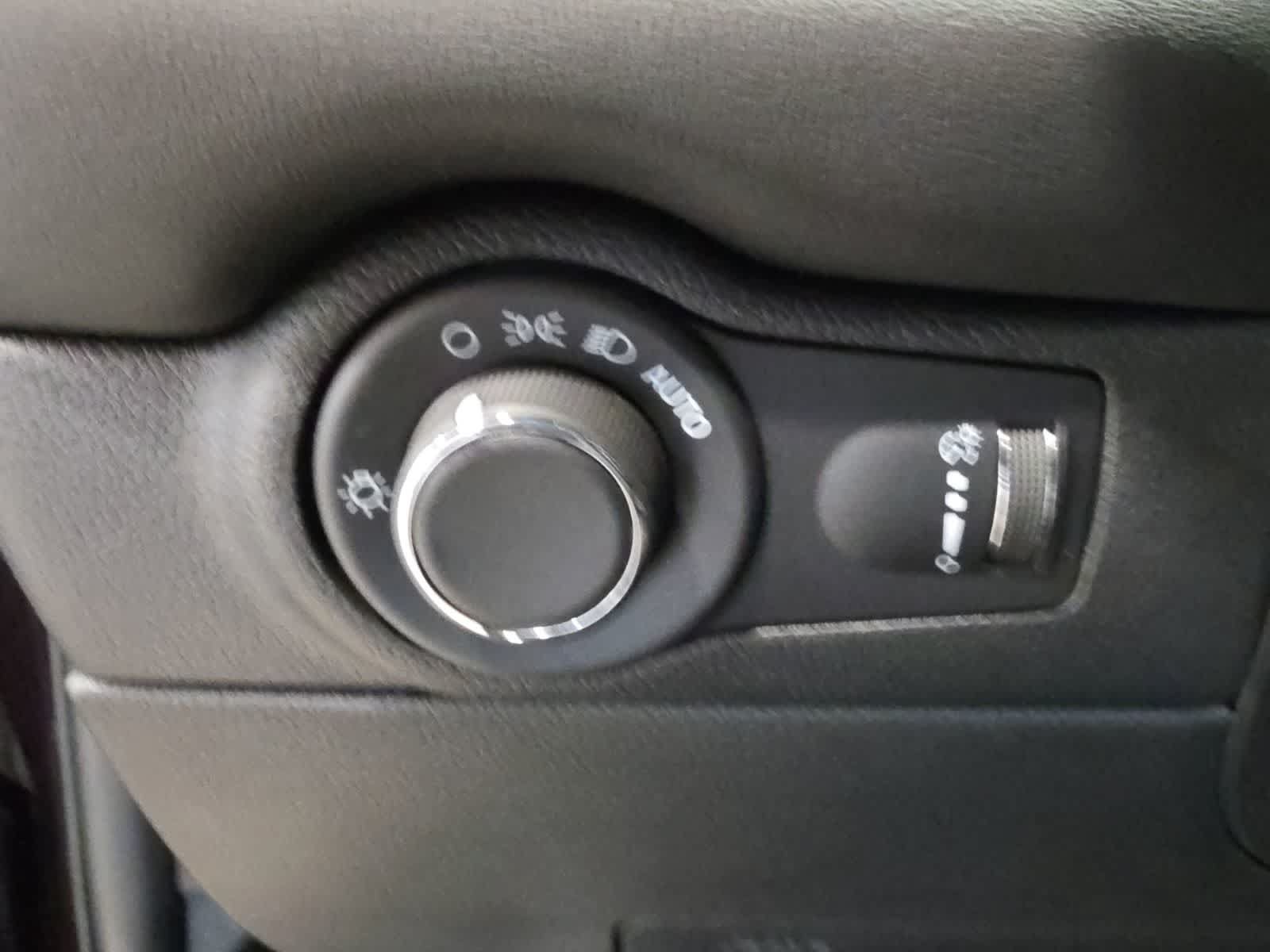 Used 2024 Dodge Durango R/T AWD/4WD image 21