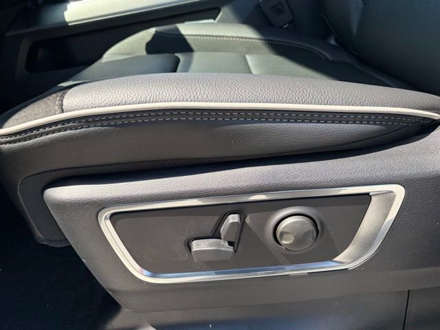 New 2026 RAM 1500 Laramie w/ Night Edition AWD/4WD image 16