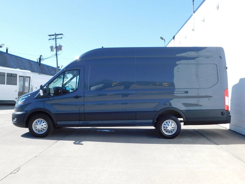 Used 2022 Ford Transit 250 148 High Roof Extended AWD w/ Parcel Delivery Package image 10