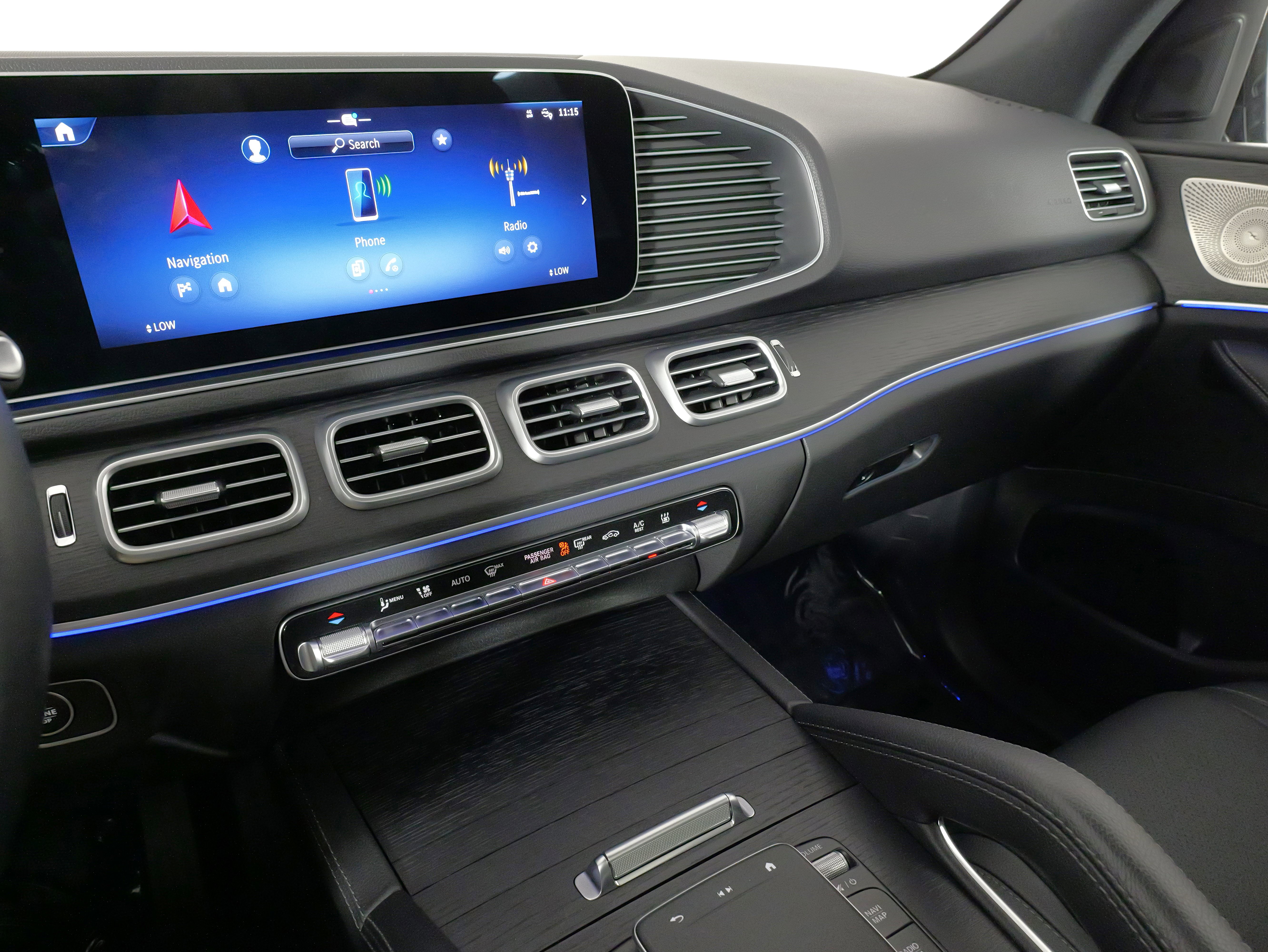 Used 2025 Mercedes-Benz GLE 450e 4MATIC w/ Winter Package image 46