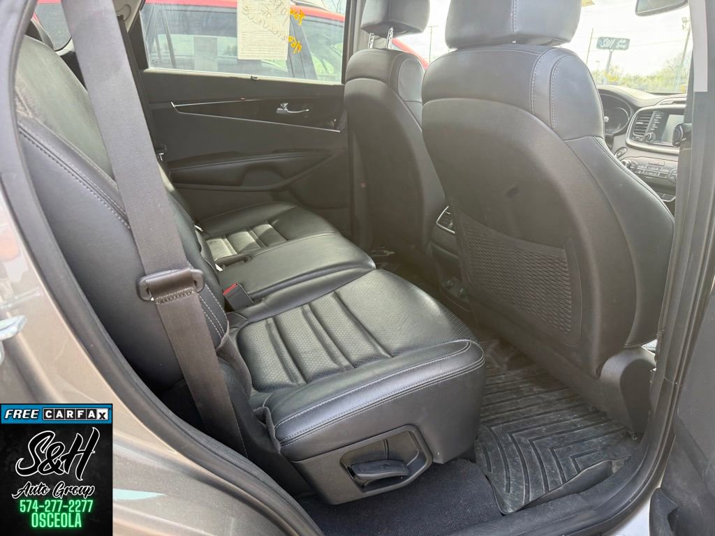 Used 2018 Kia Sorento EX image 9