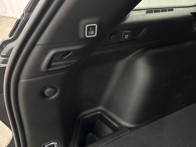 New 2025 Jeep Grand Cherokee Limited w/ Black Appearance Package image 30