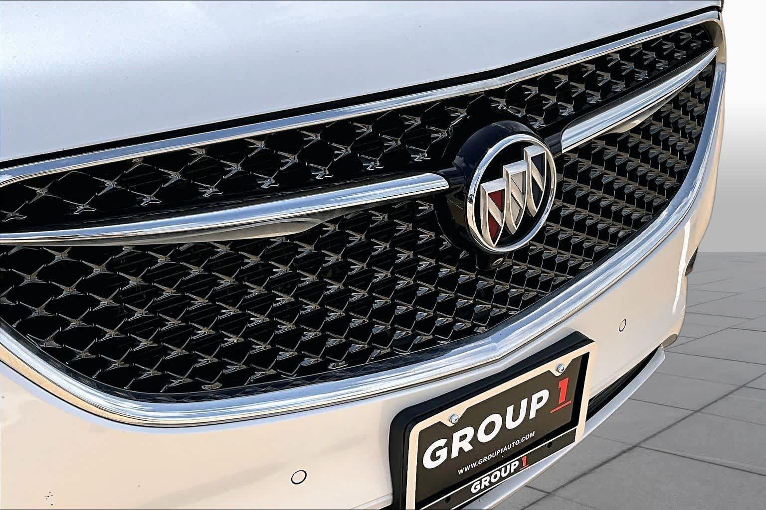 Used 2020 Buick Enclave Avenir w/ Avenir Technology Package FWD image 30