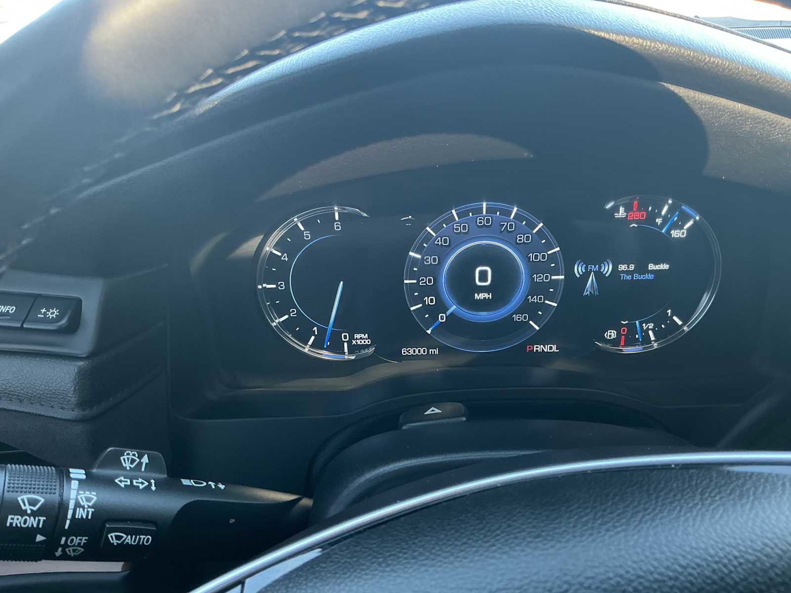 Used 2020 Cadillac Escalade Premium Luxury AWD/4WD image 12