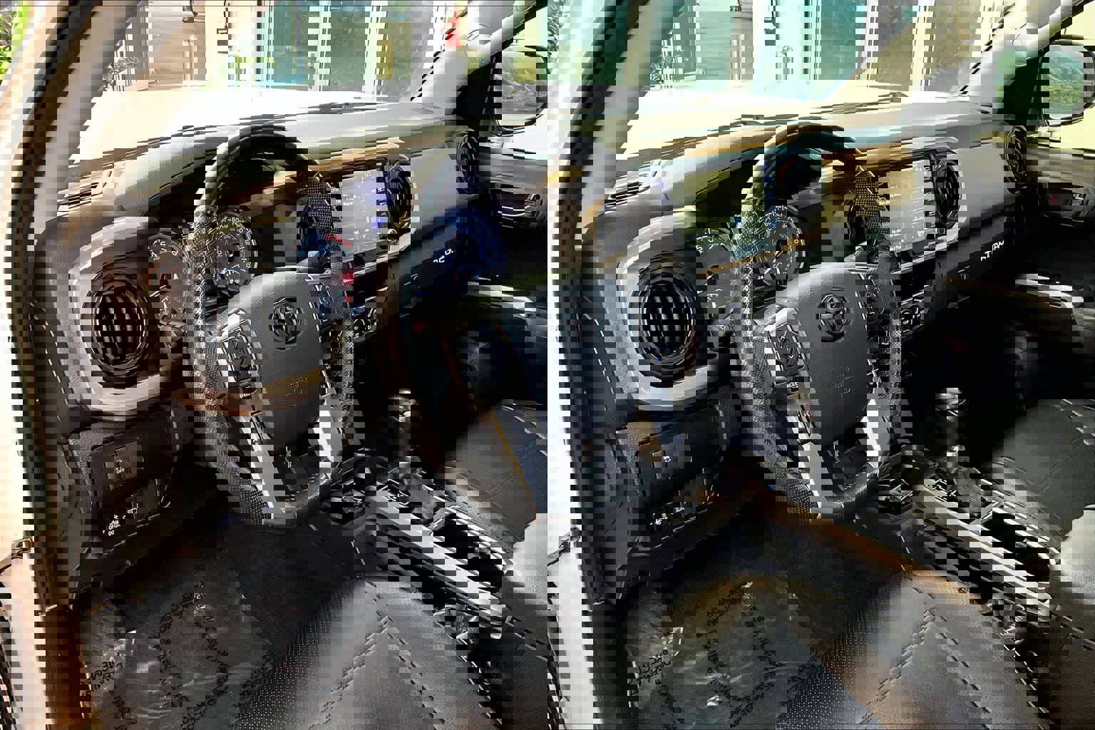 Used 2020 Toyota Tacoma SR5 image 17