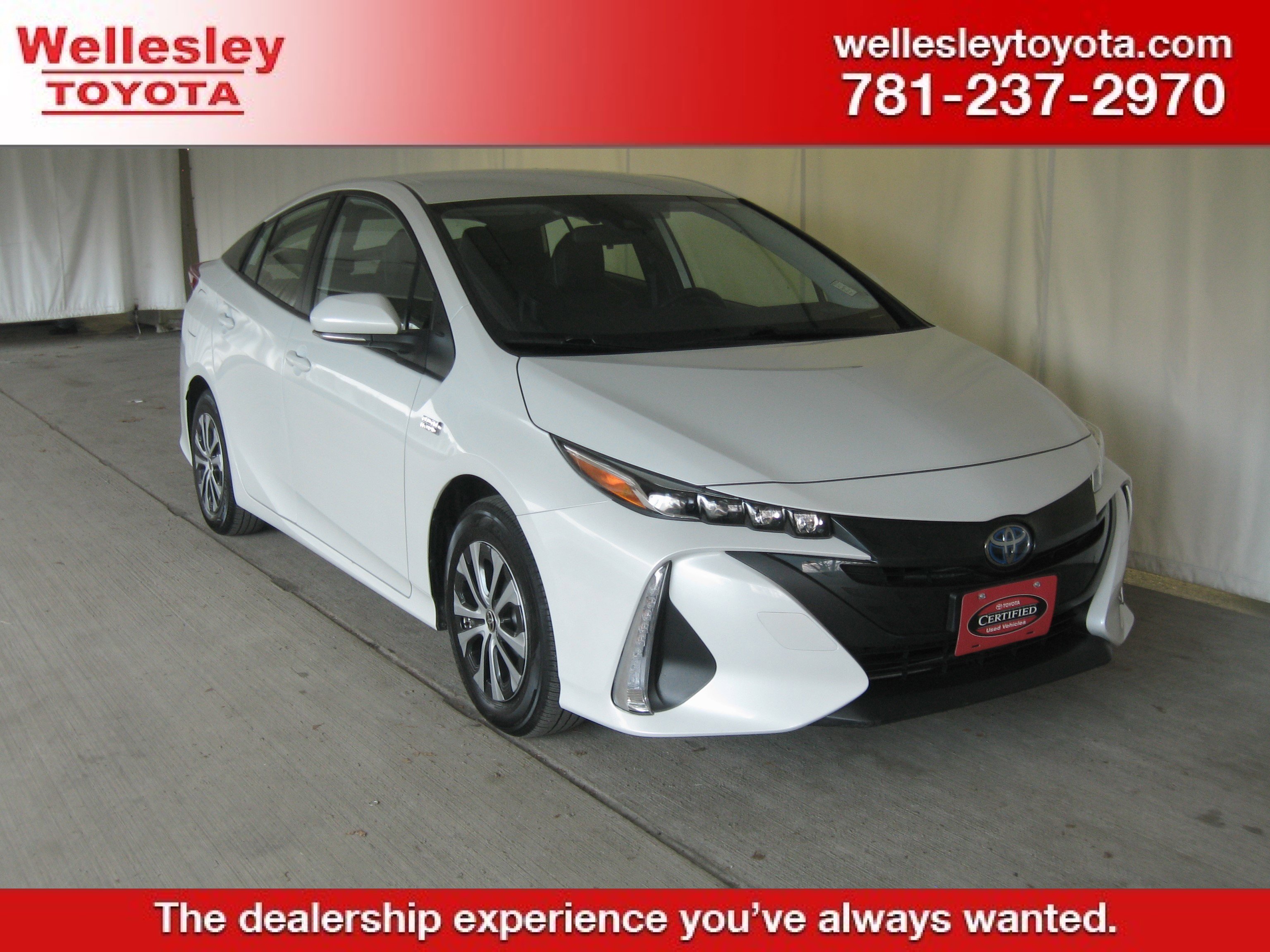 Certified 2021 Toyota Prius Prime XLE image 1