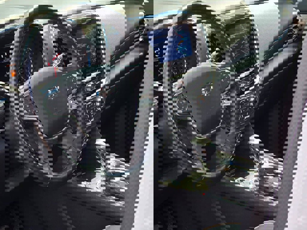 Used 2023 Chevrolet Traverse Premier w/ Redline Edition image 27