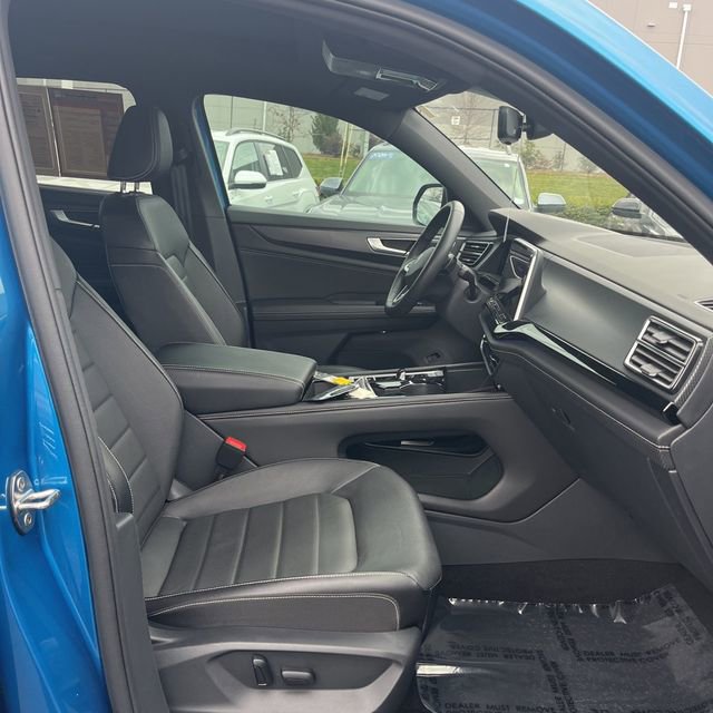 Used 2024 Volkswagen Atlas Cross Sport SEL R-Line image 8