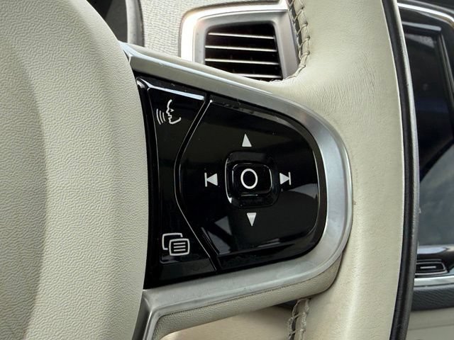 Used 2021 Volvo XC90 T5 Momentum FWD image 21