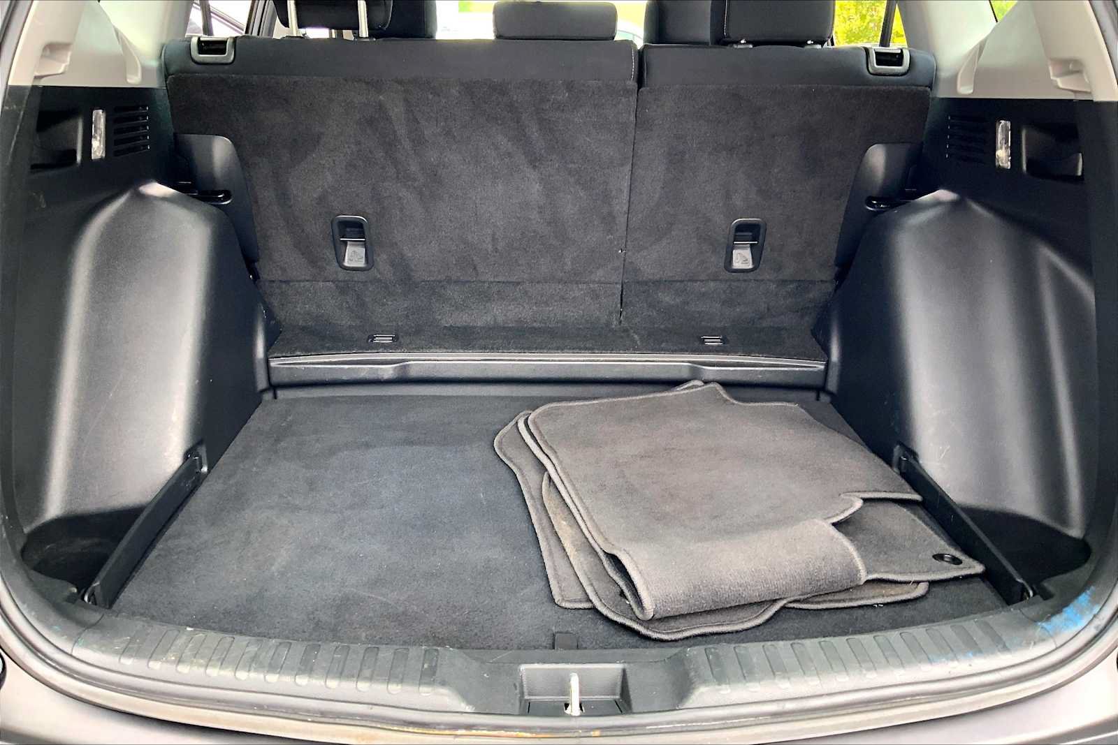 Used 2018 Honda CR-V LX image 29