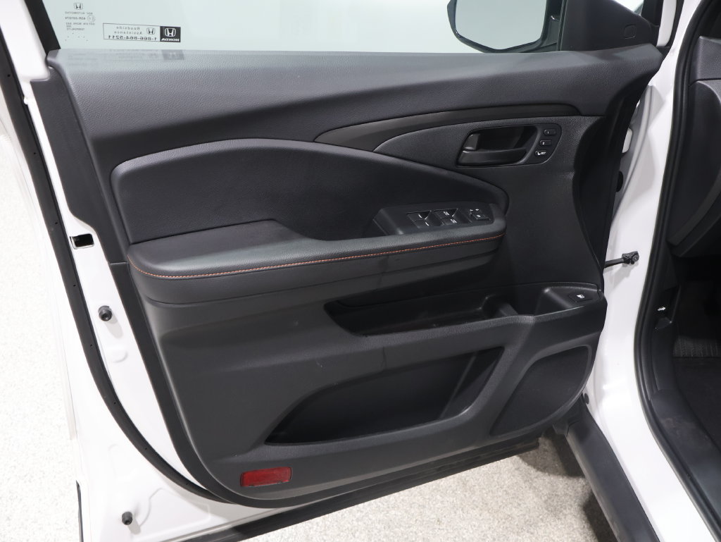 Used 2025 Honda Ridgeline TrailSport image 16