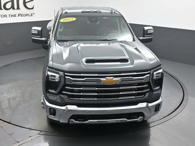 Used 2025 Chevrolet Silverado 3500 LTZ w/ LTZ Plus Package image 57