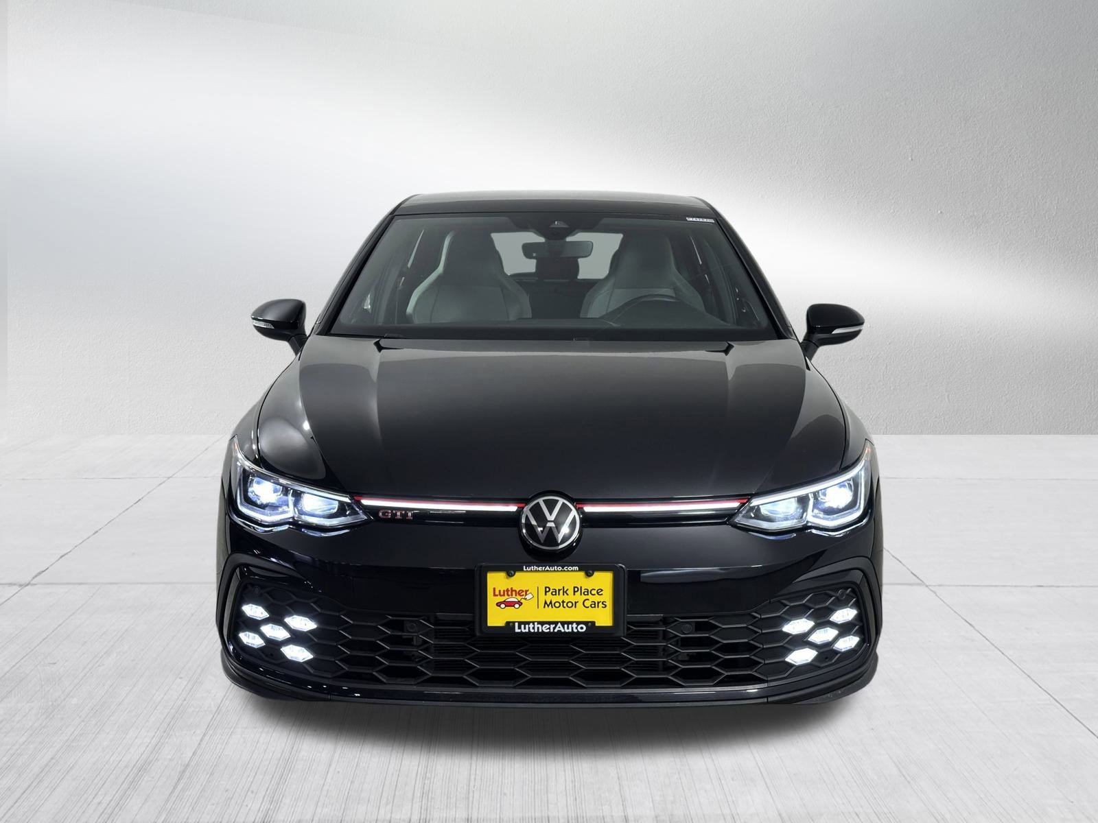 Used 2022 Volkswagen GTI SE image 2