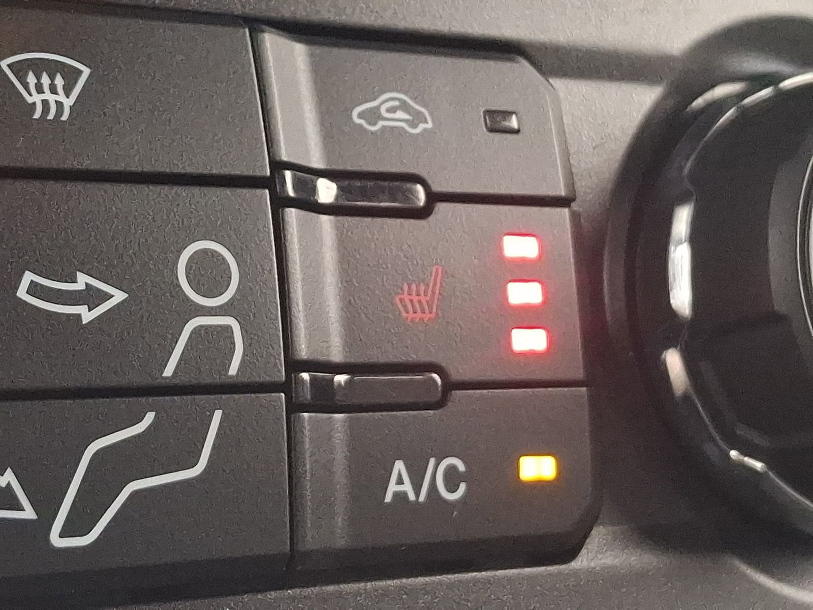 Used 2021 Ford F350 XLT w/ XLT Premium Package image 24