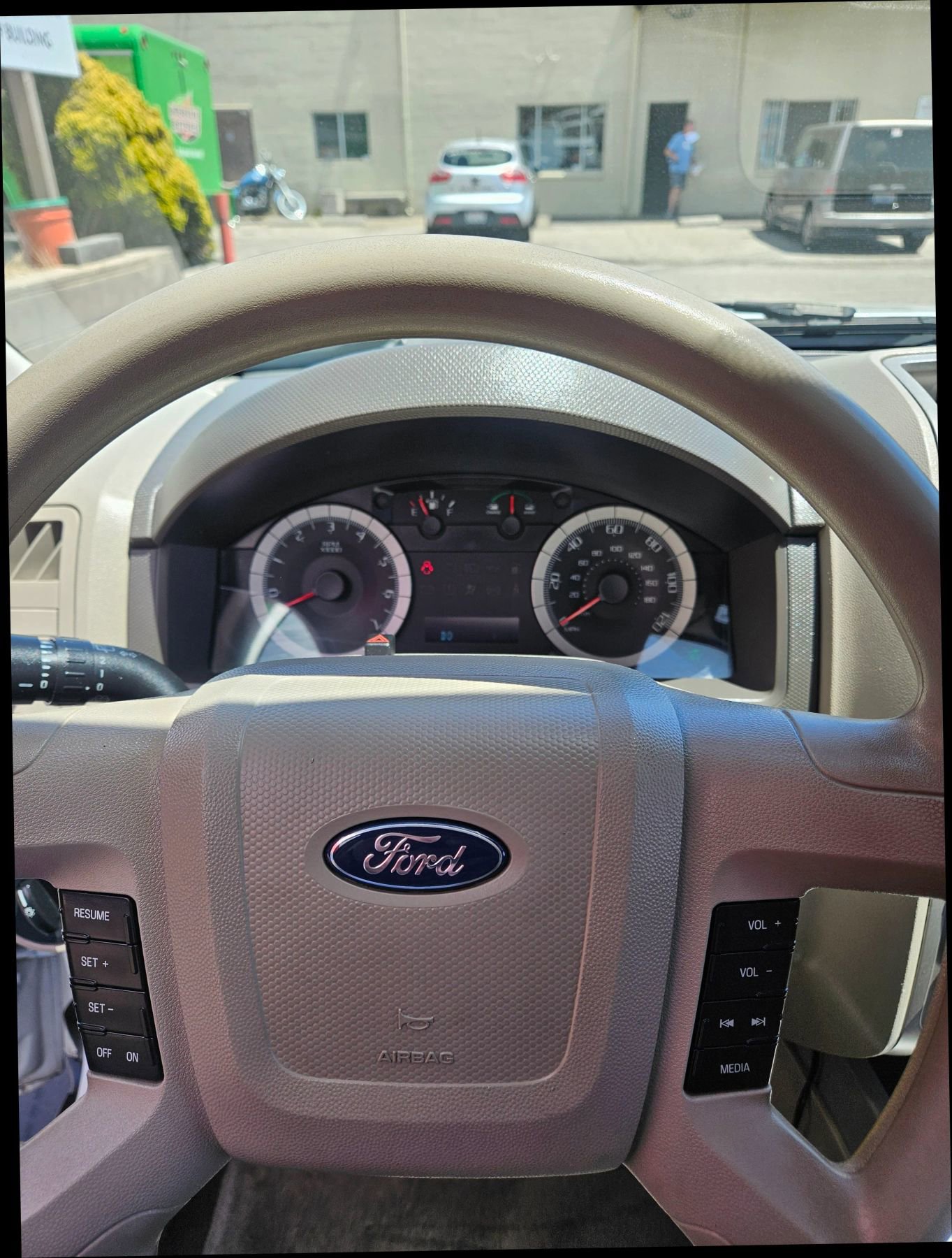 Used 2008 Ford Escape 2WD Hybrid image 16