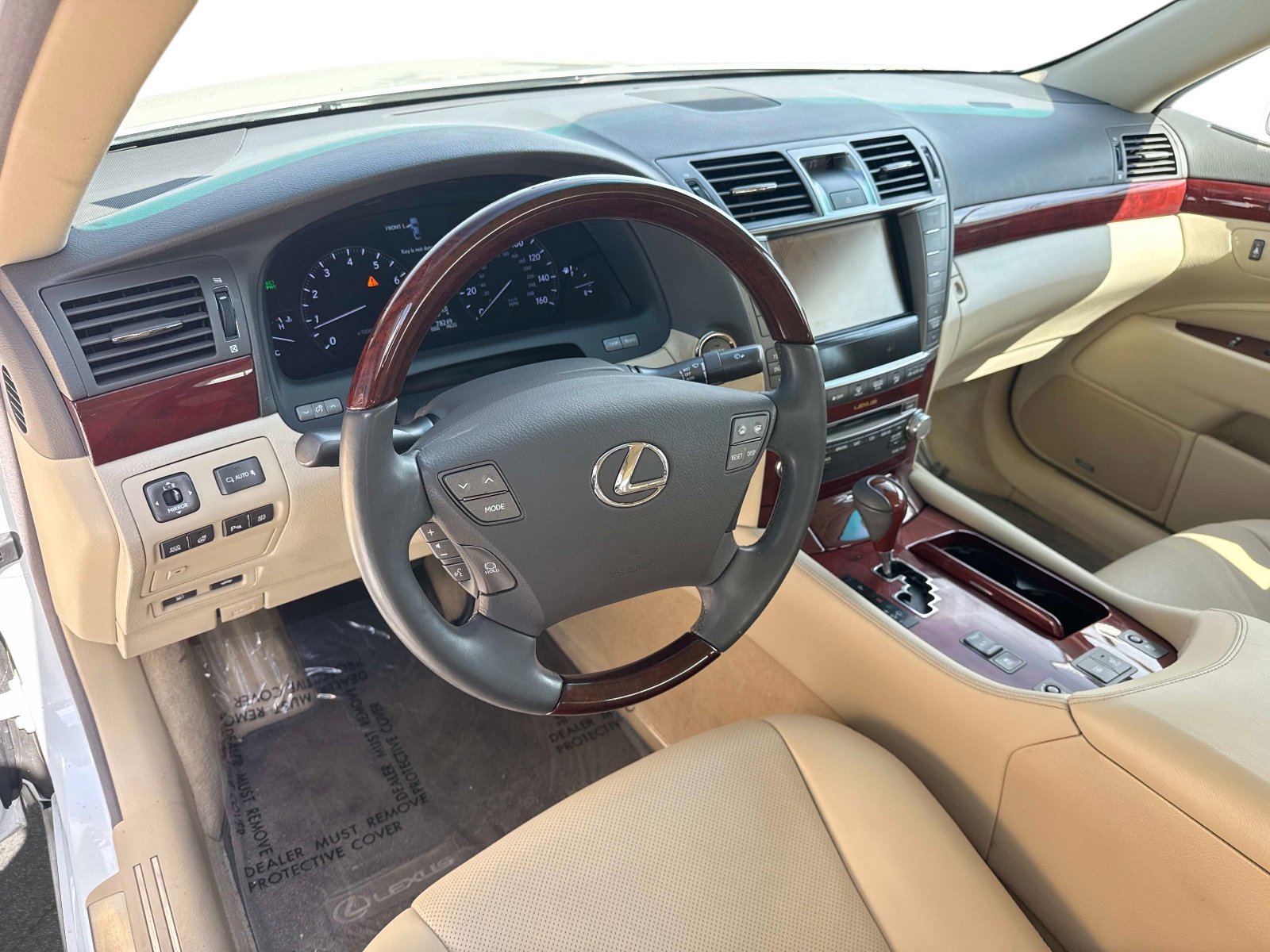 Used 2012 Lexus LS 460 w/ Comfort Pkg image 21