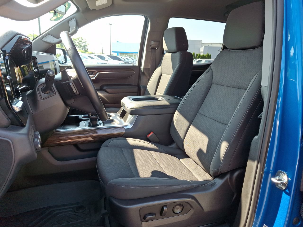 Certified 2022 Chevrolet Silverado 1500 LT Trail Boss w/ Protection Package AWD/4WD image 11