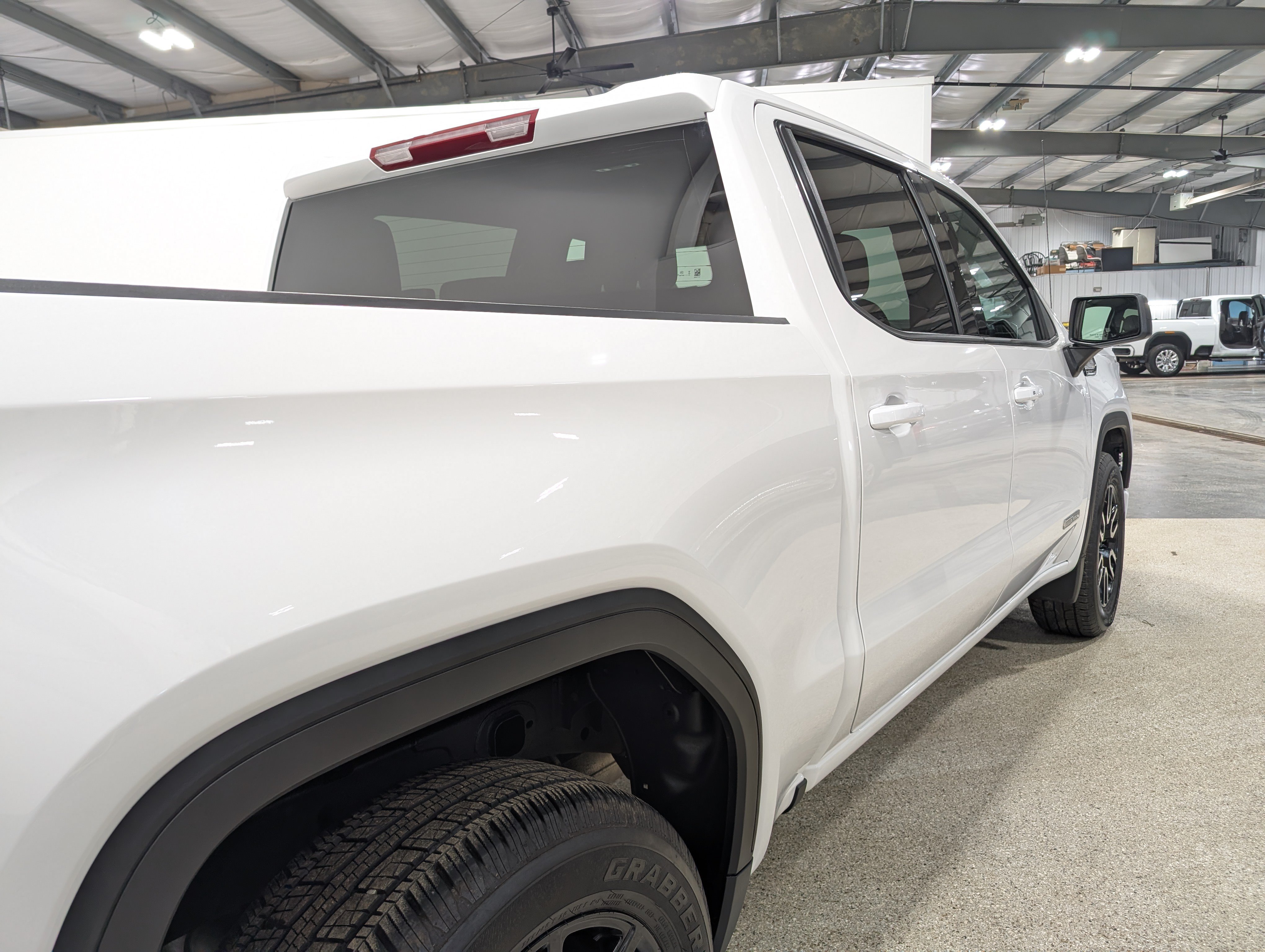 Used 2025 GMC Sierra 1500 Elevation AWD/4WD image 3
