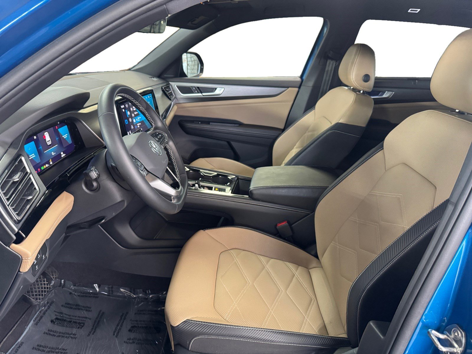 Used 2024 Volkswagen Atlas Cross Sport SE image 9