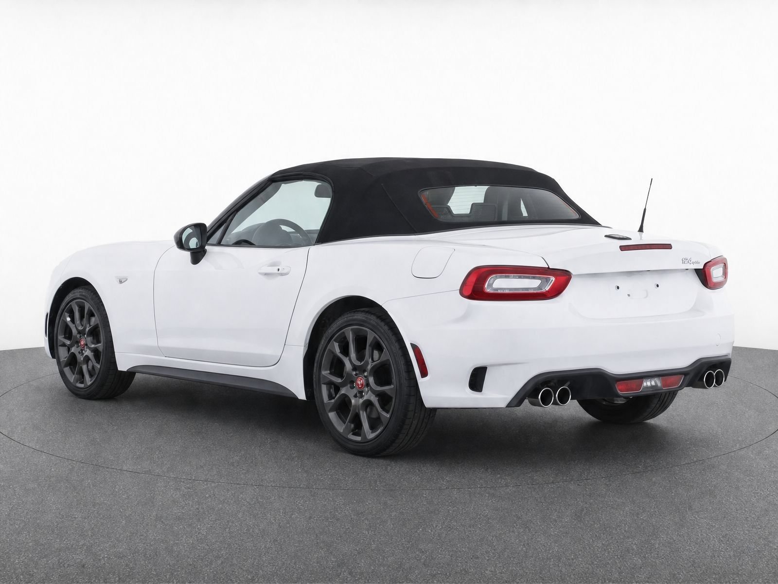 Used 2017 FIAT 124 Spider Abarth RWD image 7