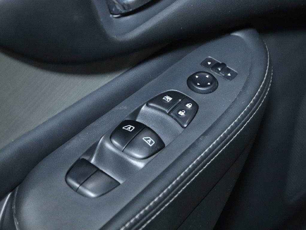 Used 2017 Nissan Murano S image 17