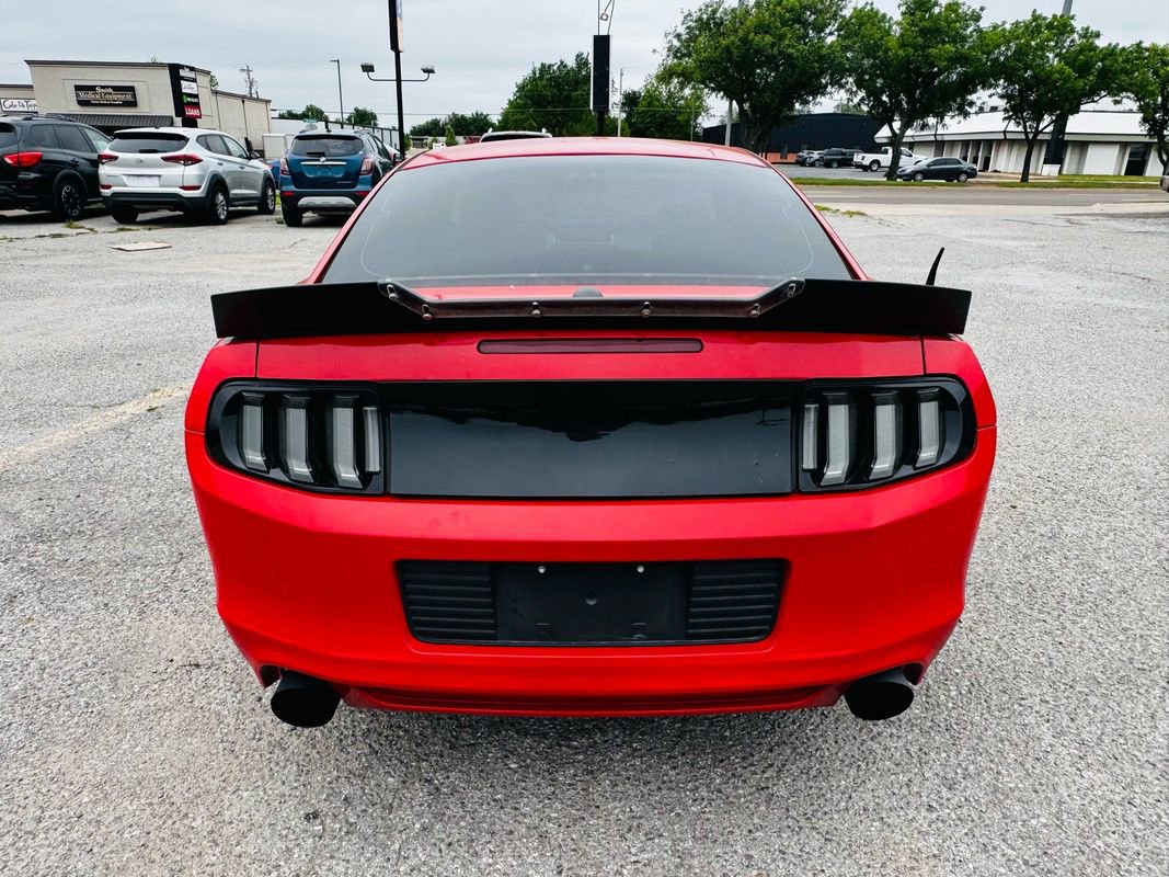 Used 2014 Ford Mustang GT Premium w/ Comfort Package RWD image 8