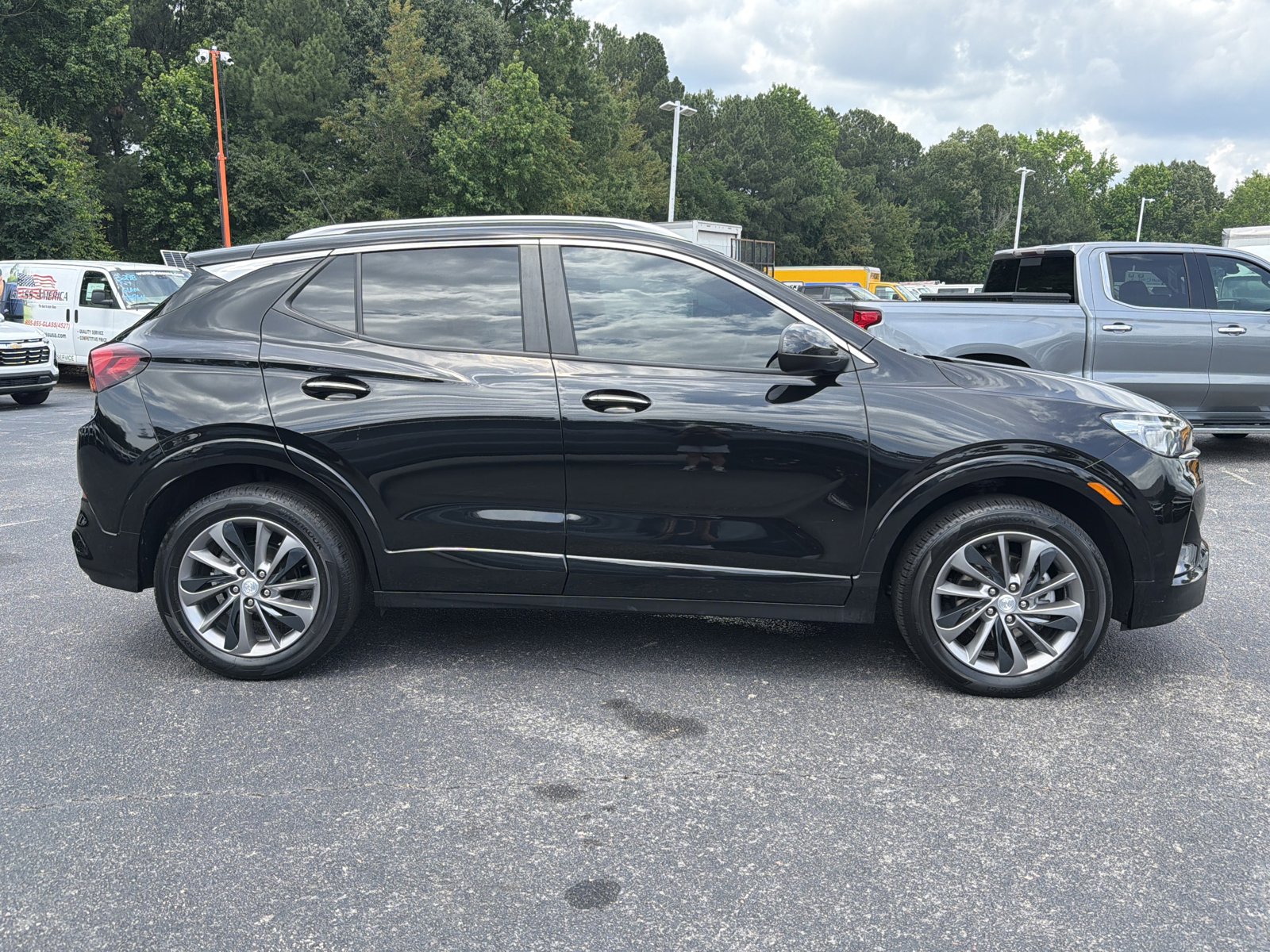 Used 2023 Buick Encore GX Select w/ Sport Touring Package FWD image 13