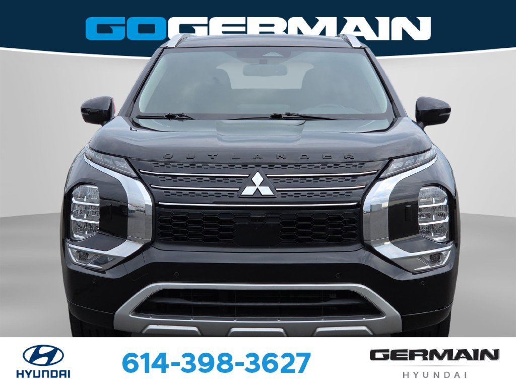 Used 2023 Mitsubishi Outlander SEL AWD/4WD image 2